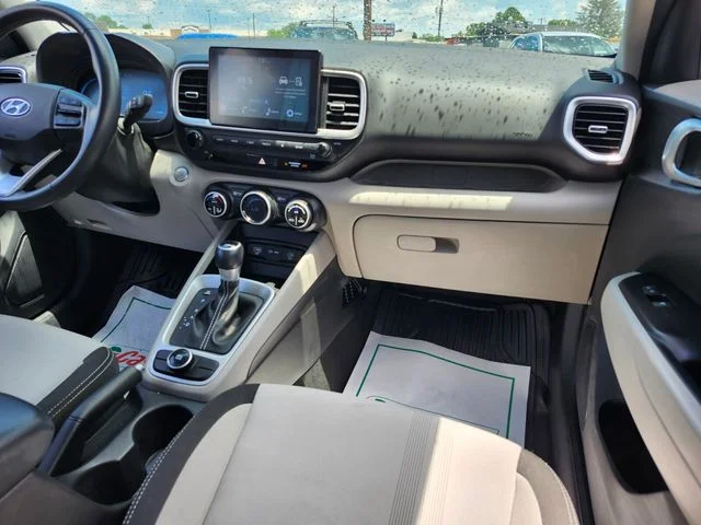 Used 2024 Red Hyundai SEL image 17