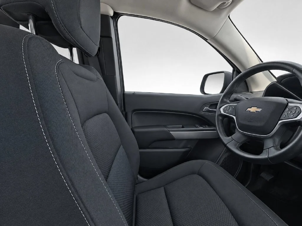 Used 2022 White Chevrolet LT image 11