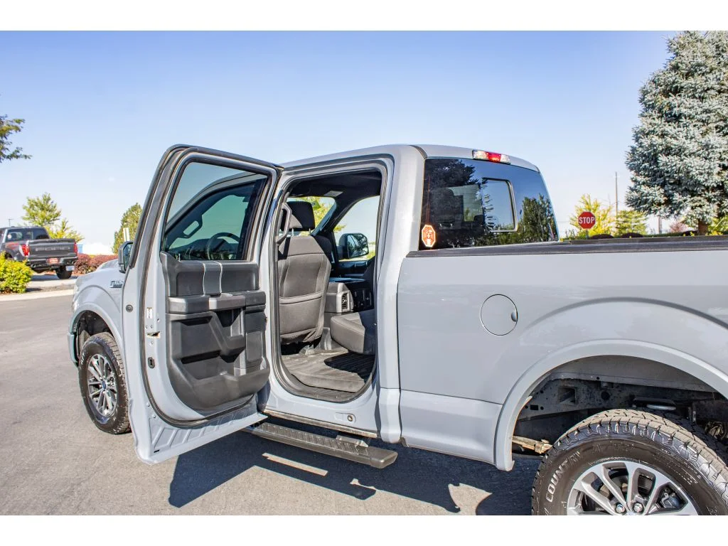 Used 2019 Abyss Gray Metallic Ford XLT image 15
