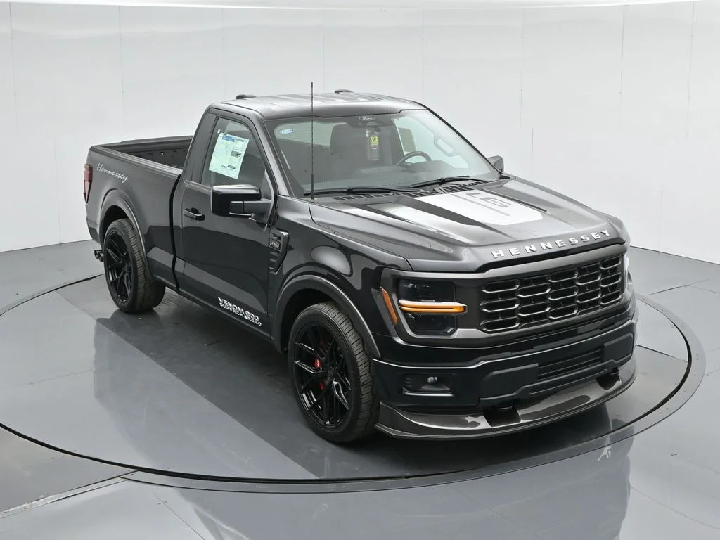 New 2025 Black Ford XL image 33