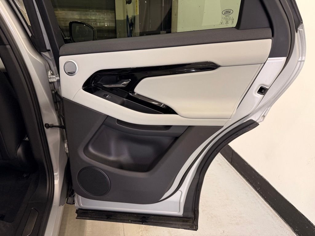 Used 2026 Silver Land Rover  image 24