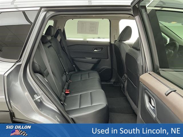 Used 2023 Gun Metallic Nissan SV image 21