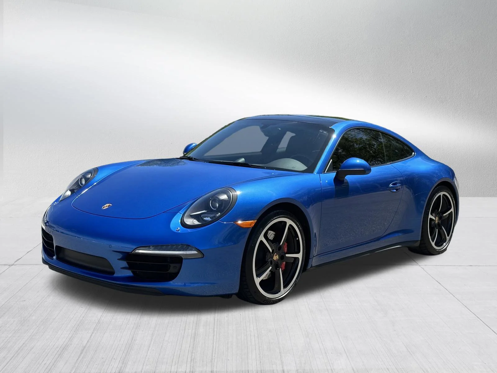 Used 2014 Sapphire Blue Metallic Porsche Carrera 4S image 3