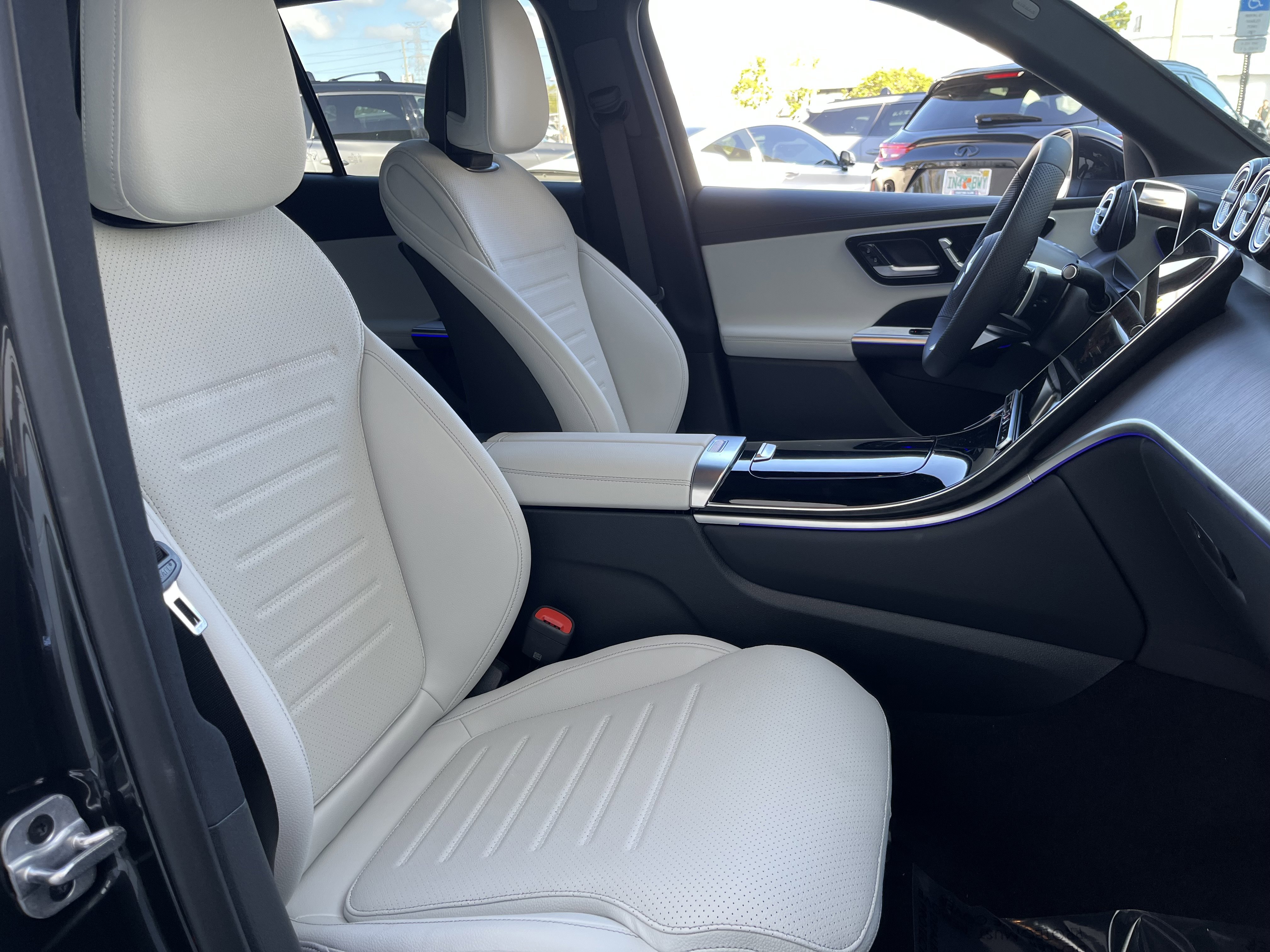 New 2026 Graphite Grey Metallic Mercedes-Benz GLC 300 image 22