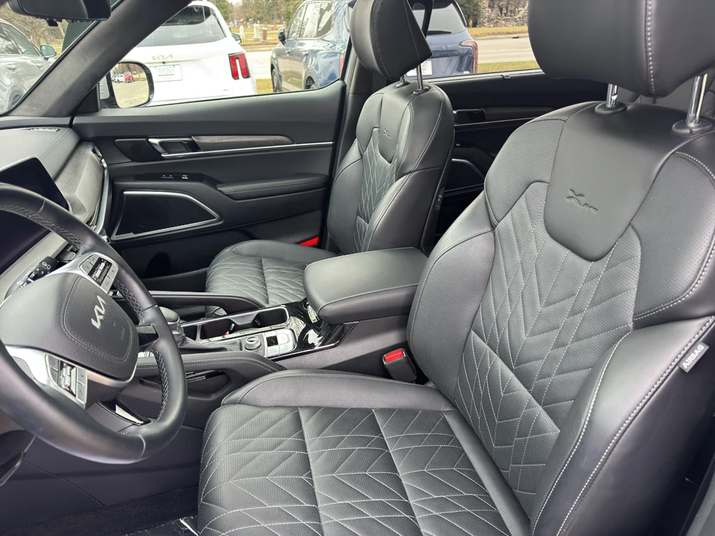 Certified Used 2024 Wolf Gray Kia SX Prestige X-Pro image 17