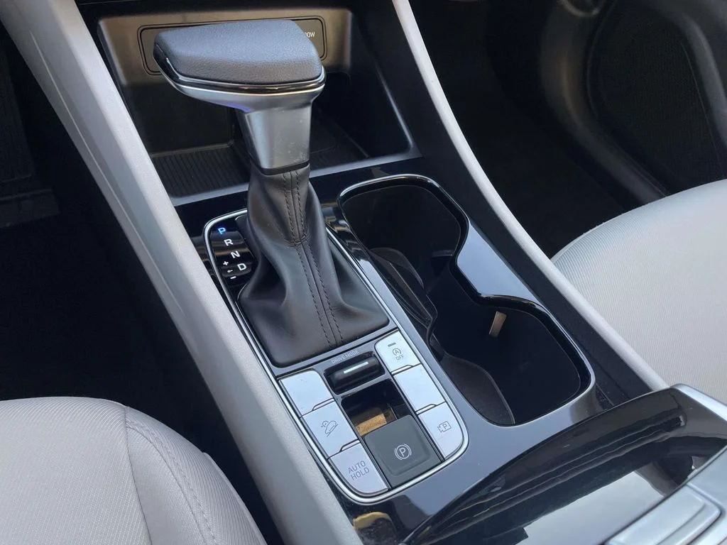 Certified Used 2025 Serenity White Pearl Hyundai SEL image 21