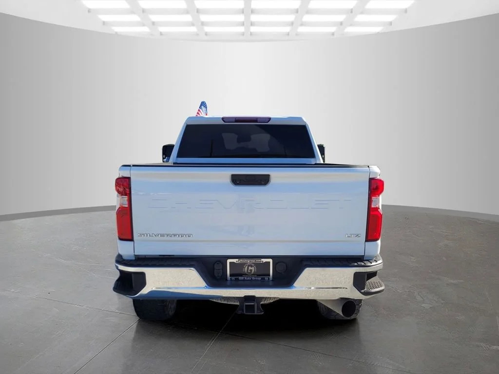 Used 2024 Summit White Chevrolet LTZ image 5