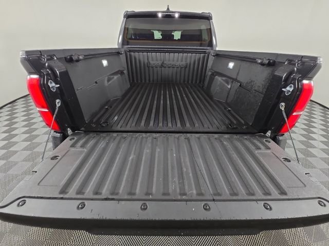 2025 Toyota Tacoma SR5 - Photo 16