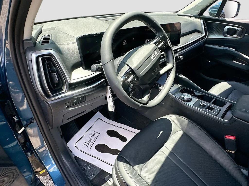 New 2026 Mineral Blue Kia EX image 9