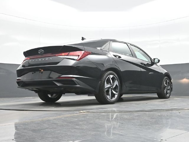 Used 2023 Black Hyundai SEL image 26