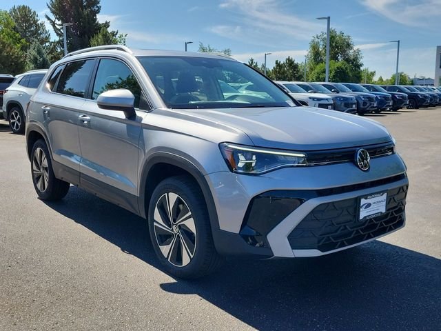 2025 Volkswagen Taos SE - Photo 7