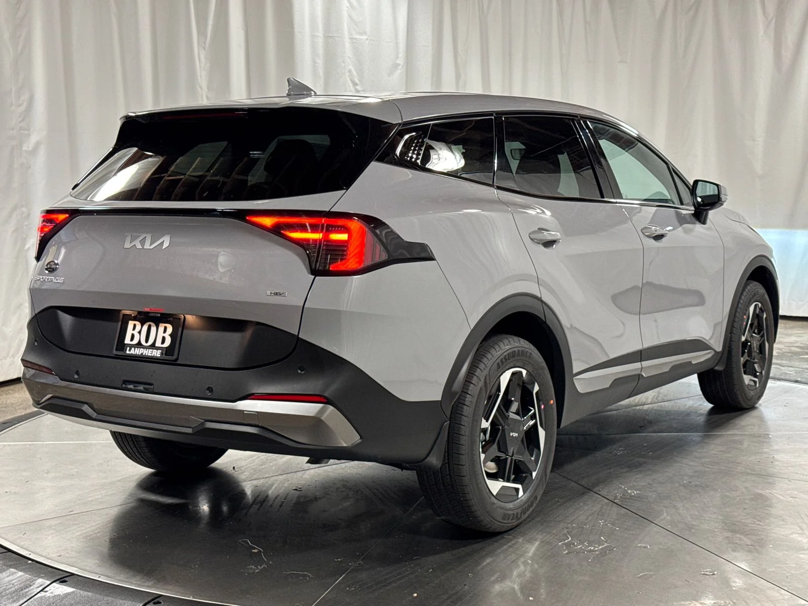 New 2026 Wolf Gray Kia S image 8