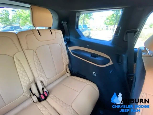 New 2026 Fathom Blue Pearl-Coat Exterior Paint Jeep Summit image 16