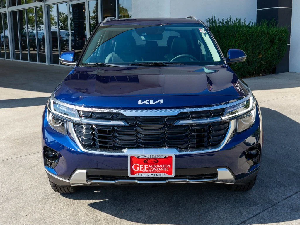 New 2026 Dark Ocean Blue Kia EX image 2