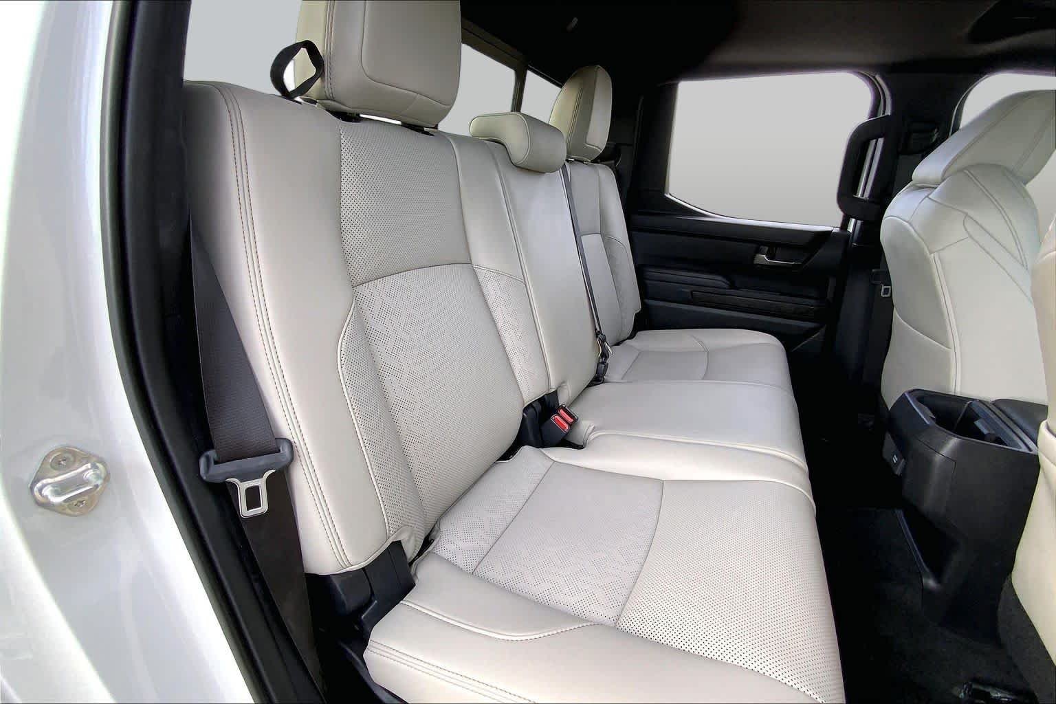 Used 2025 Wind Chill Pearl Toyota Limited Hybrid image 19