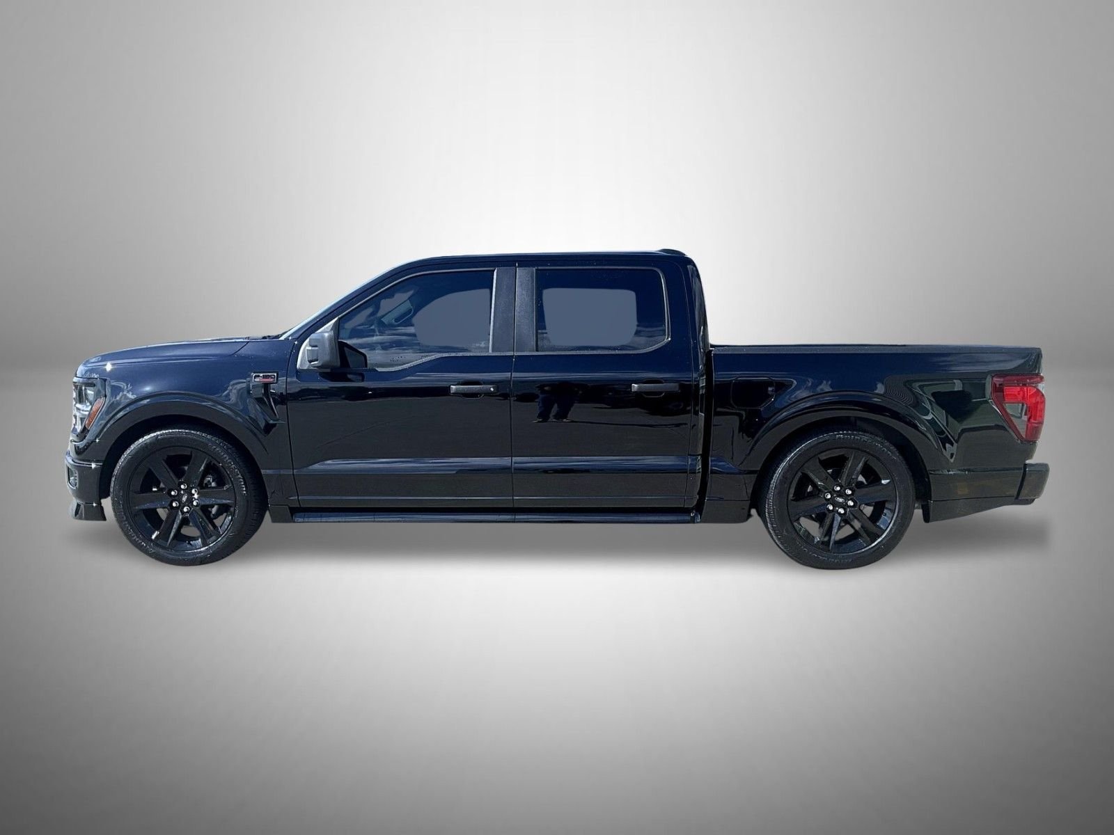 2026 Ford F-150 STX - Photo 8