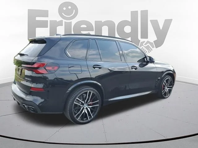 Used 2025 Black BMW M60i image 5