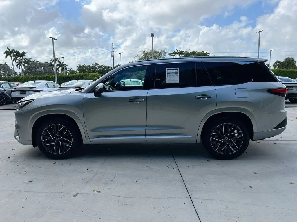 Used 2025 Celestial Silver Metallic Lexus 350 Premium image 4