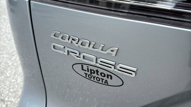 2024 Toyota Corolla Cross XLE - Photo 7
