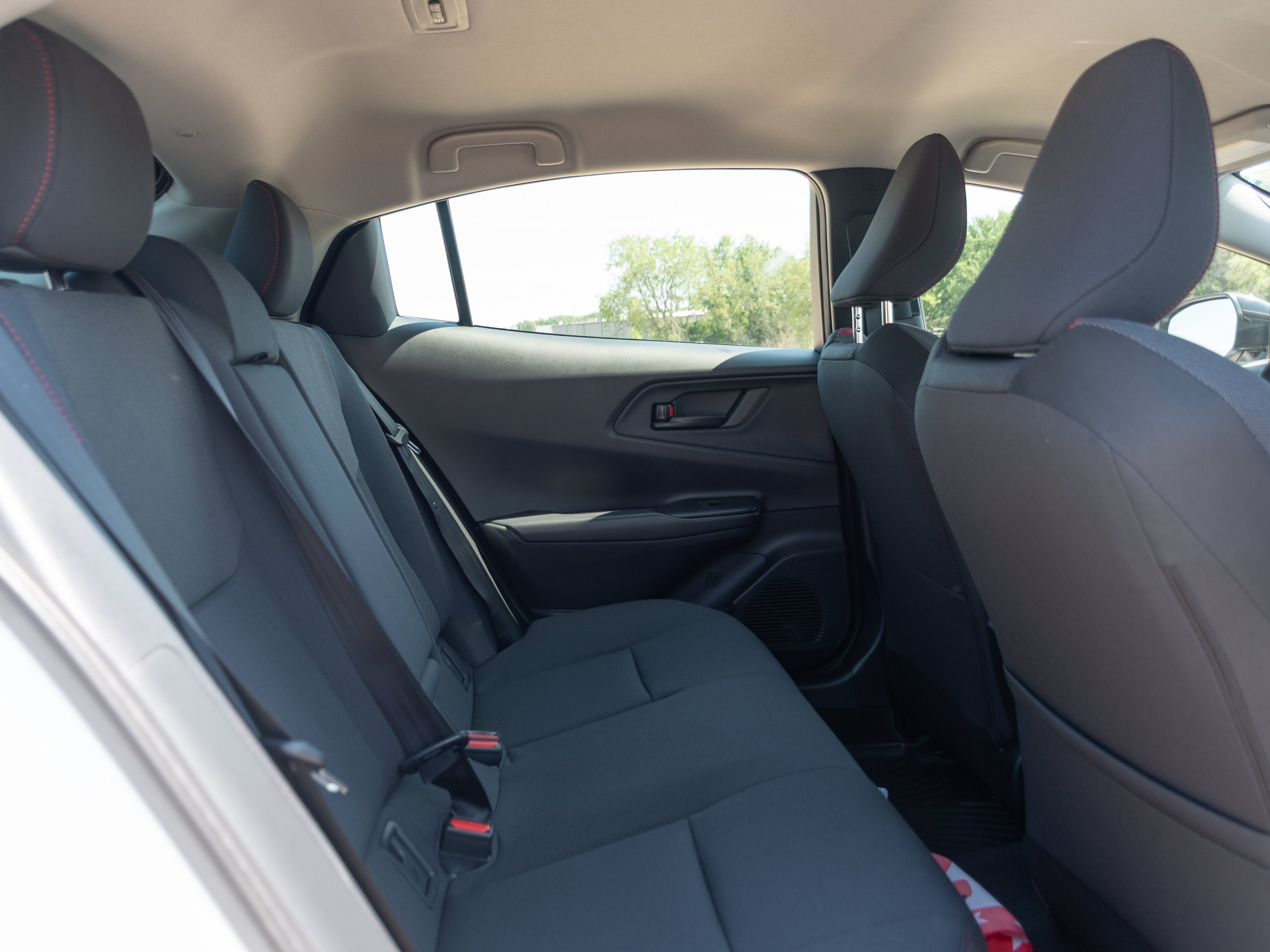 New 2026 Wind Chill Pearl <sup>1</sup> Toyota  SE image 20