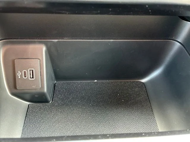 New 2026 Agate Black Metallic Ford XLT image 42