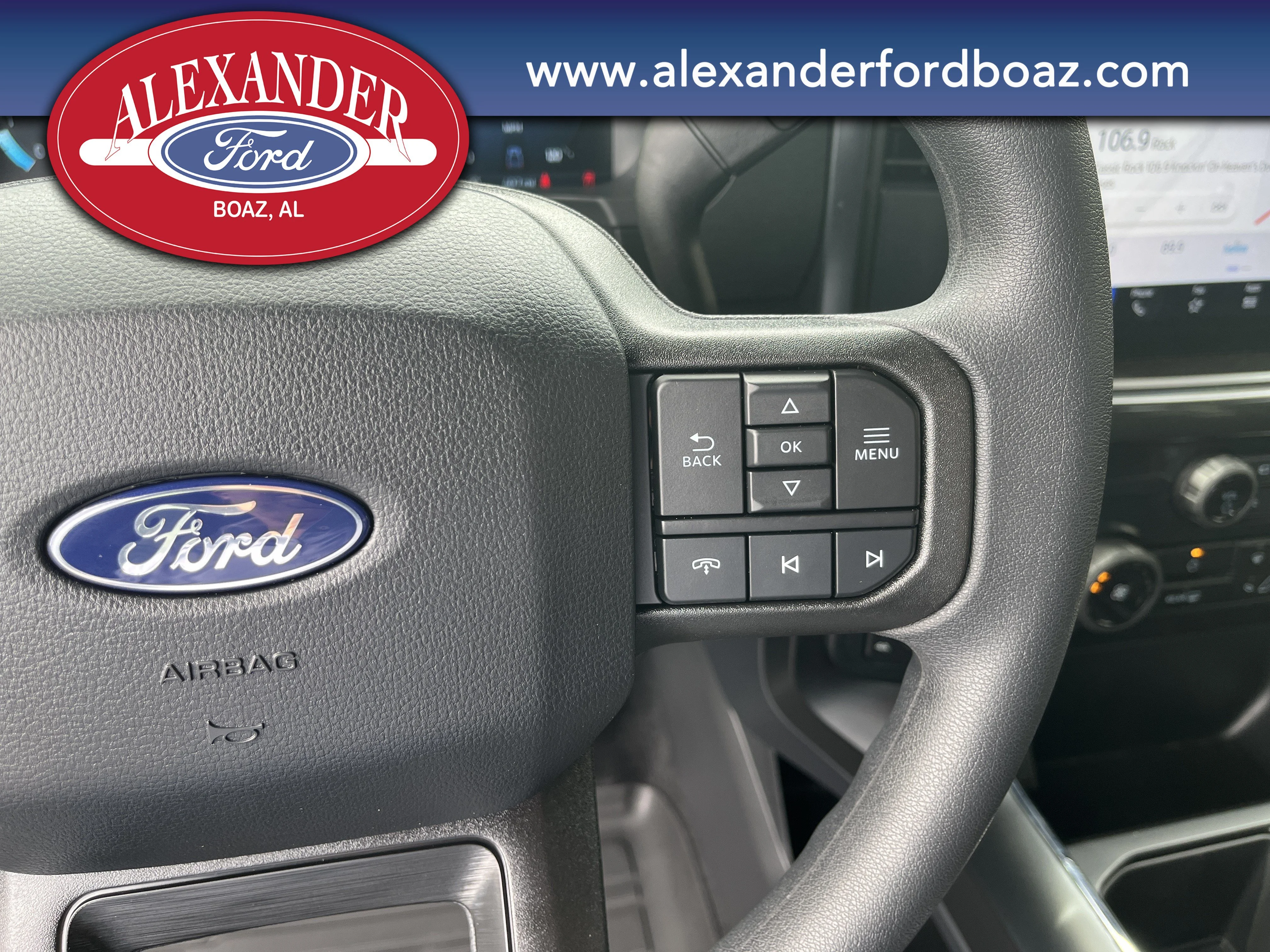 New 2026 Carbonized Gray Metallic Ford Lobo image 23