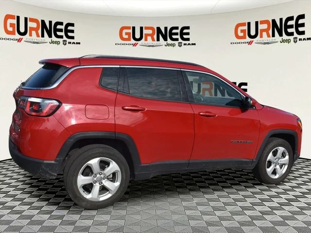 Used 2023 Black Jeep Laredo image 3