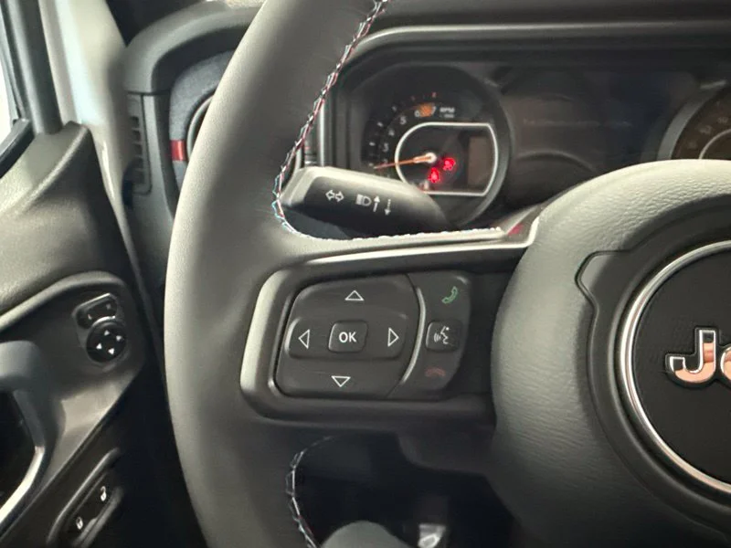 New 2026 Bright White Clearcoat Jeep  image 18