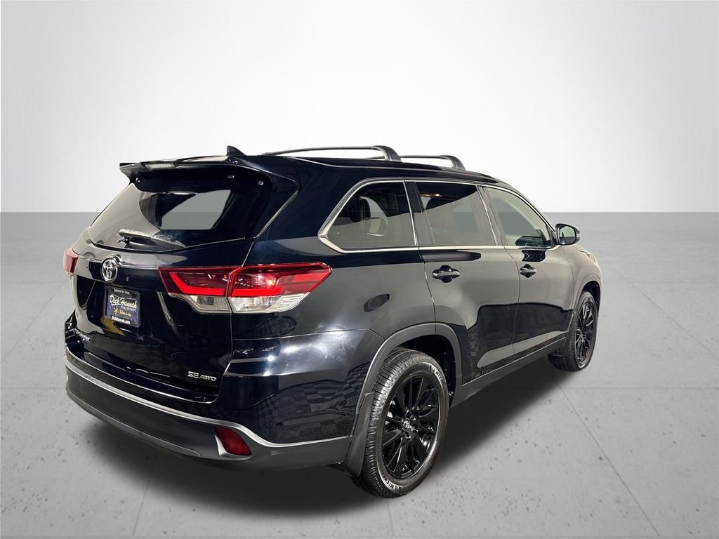 Used 2019 Black Toyota SE image 6