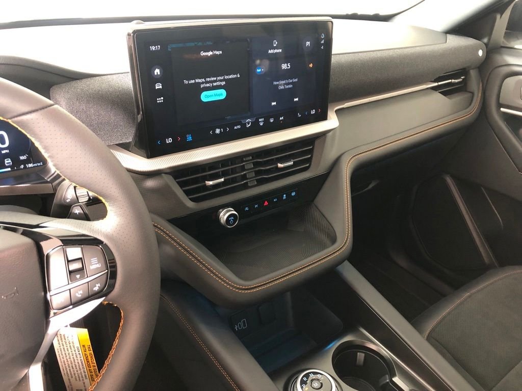 New 2026 White Ford Tremor image 2