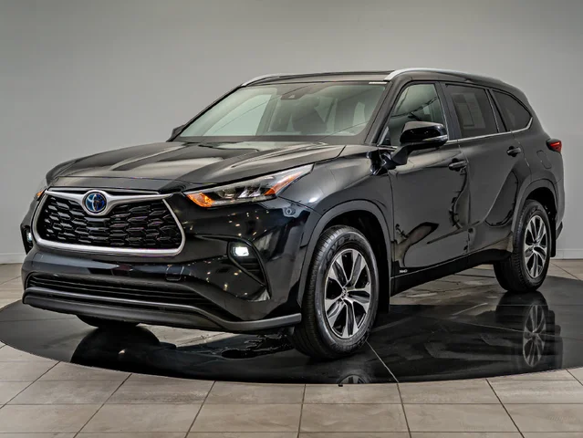 2024 Toyota Highlander Hybrid XLE