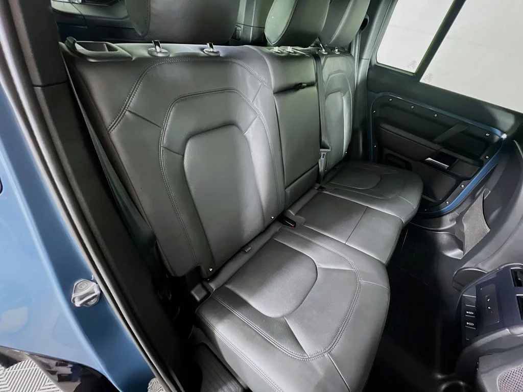 Used 2026 Tasman Blue Metallic Land Rover X-Dynamic SE image 28
