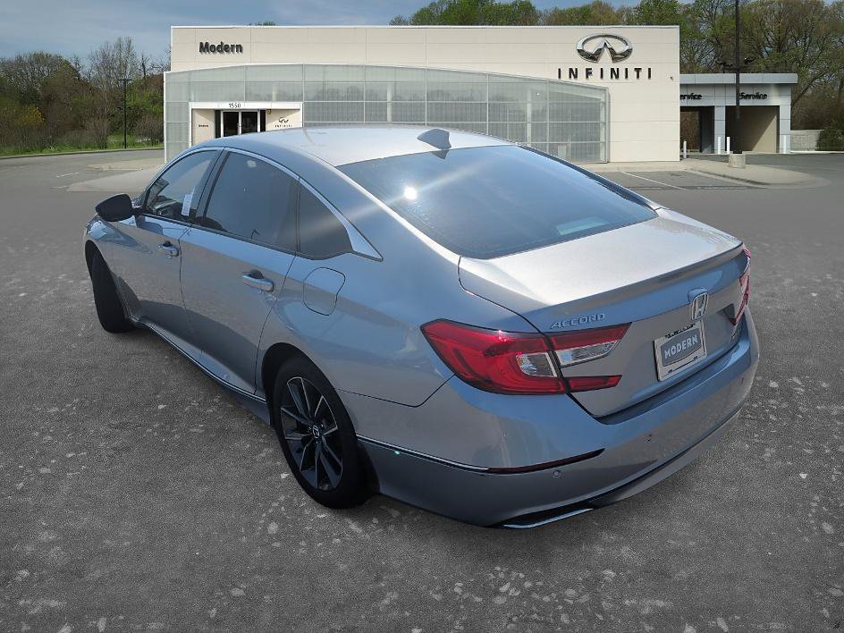 Used 2022 Silver Honda EX-L image 5