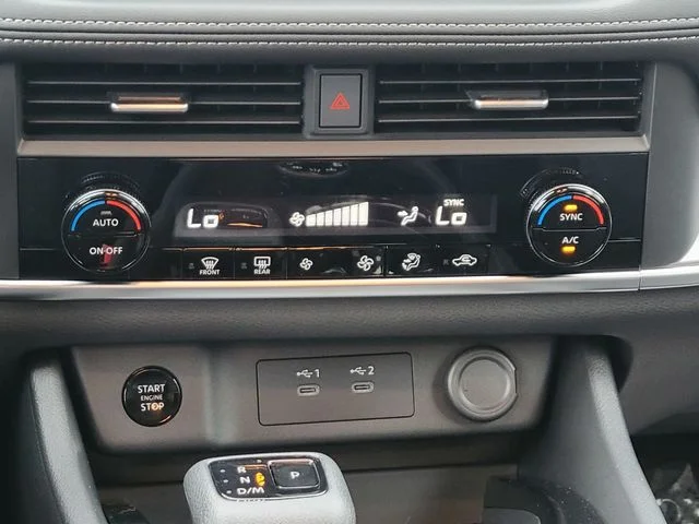 2026 Nissan Rogue SV - Photo 25