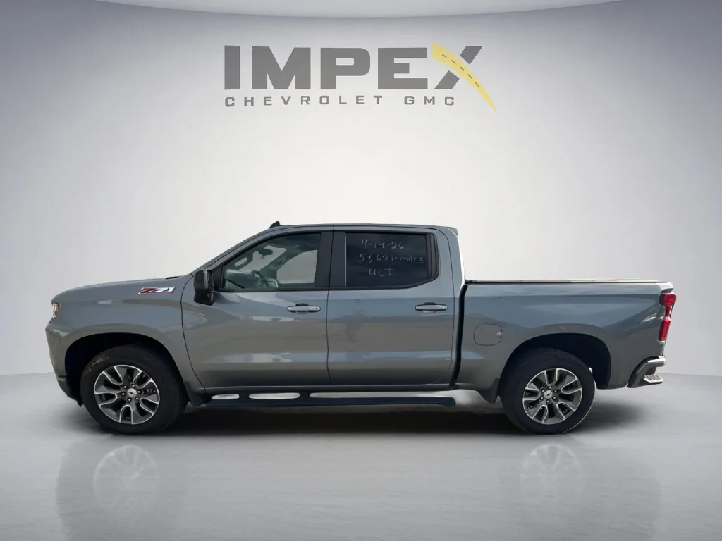 Used 2021 Gray Chevrolet RST image 2