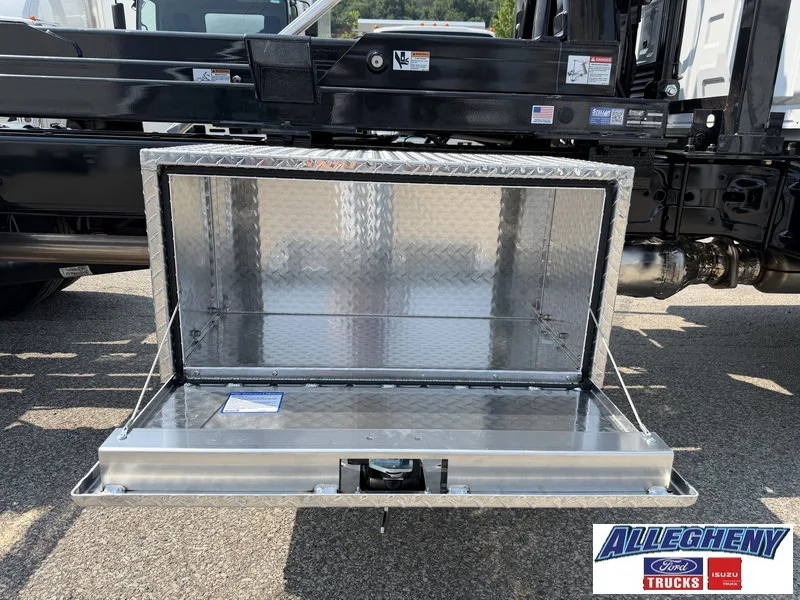 New 2026 Oxford White Ford XL image 11
