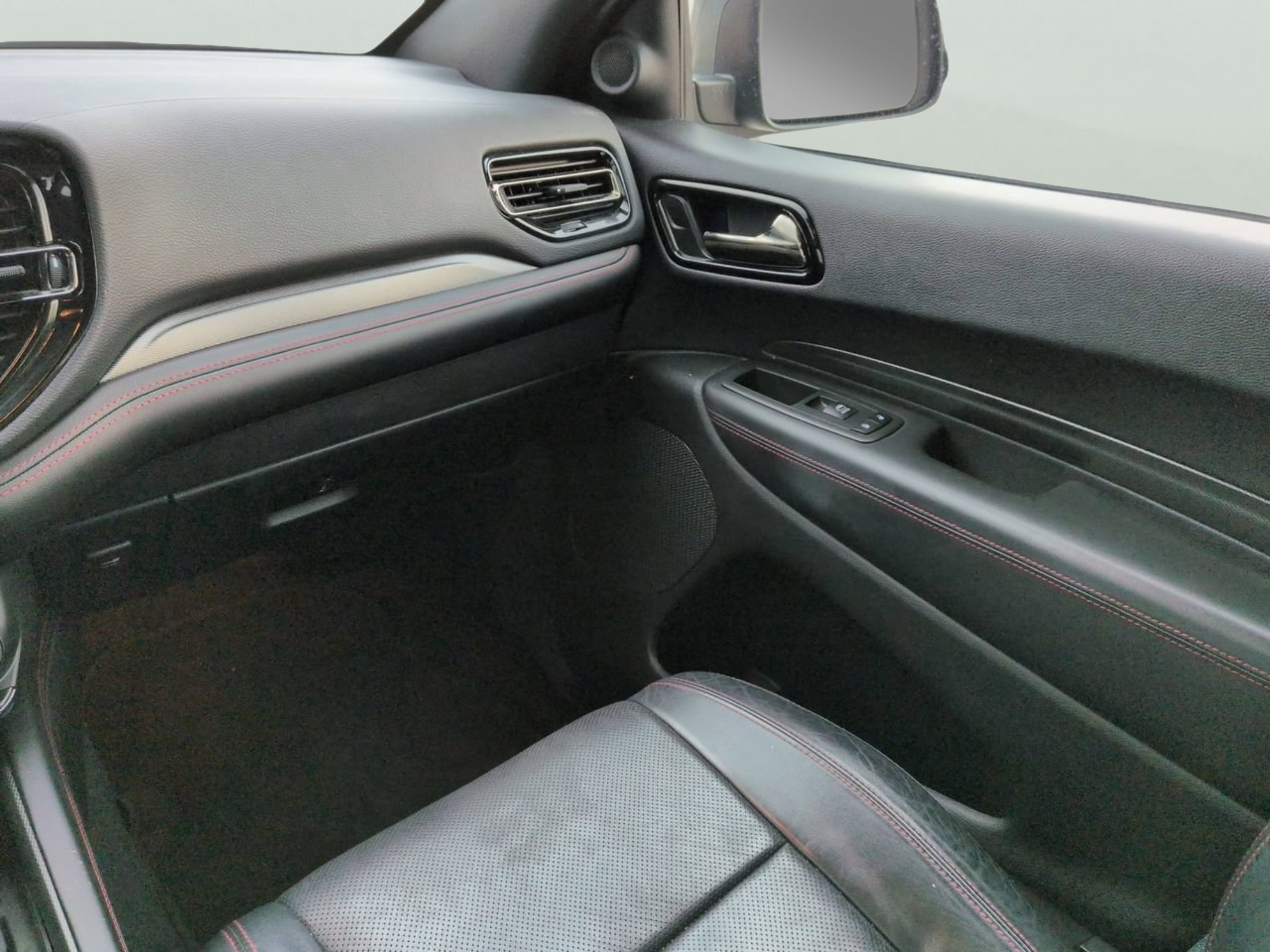 Used 2022 Destroyer Gray Clearcoat Dodge R/T image 16
