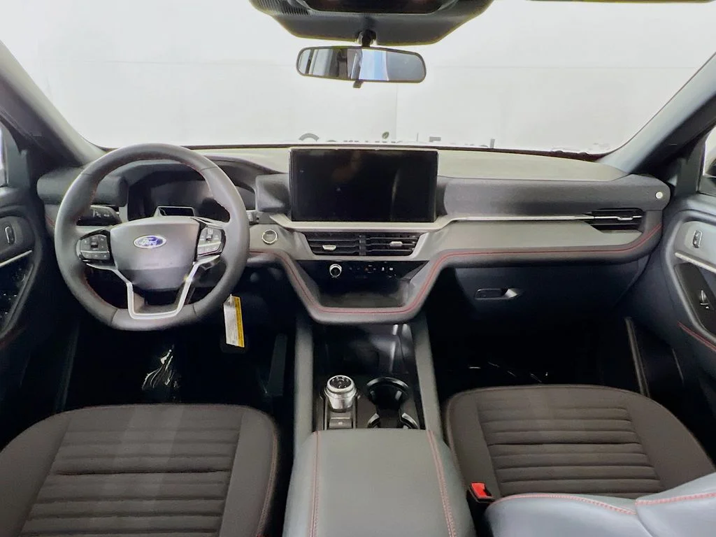 New 2026 Carbonized Gray Metallic Ford ST-Line image 7