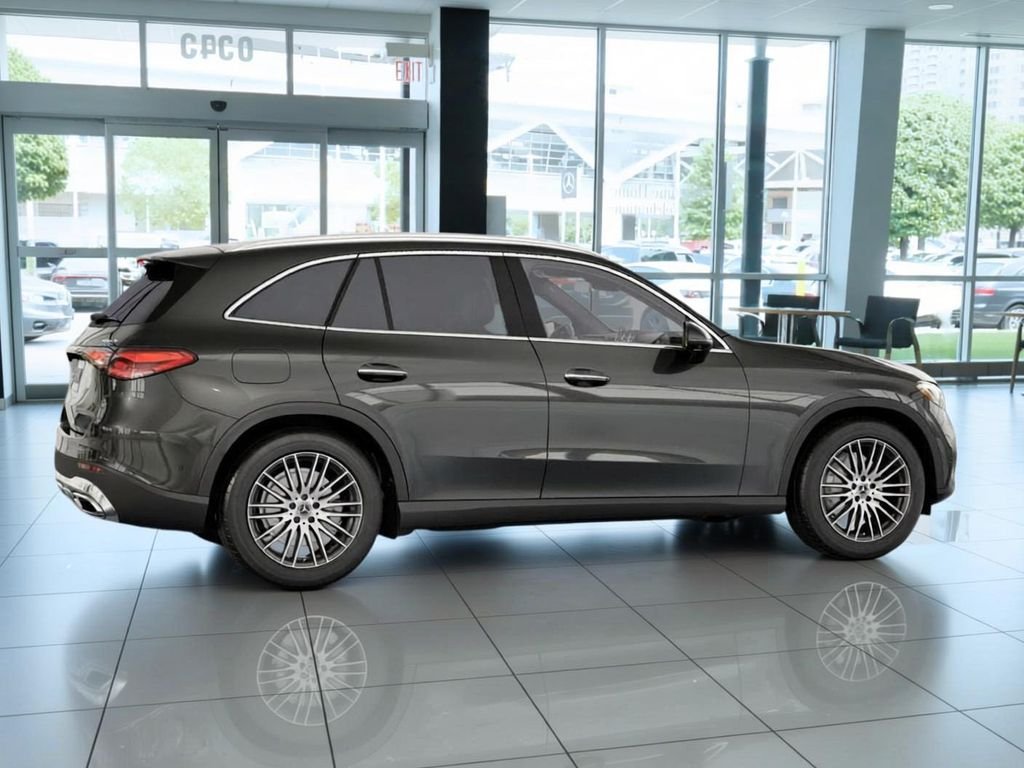 2026 Mercedes-Benz GLC Base - Photo 17