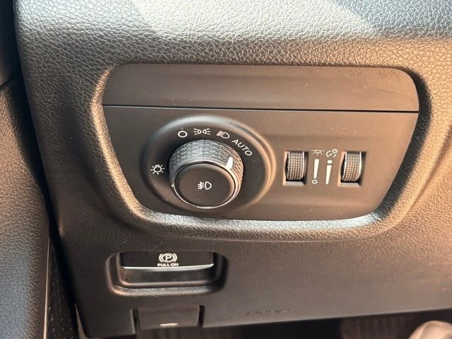 Certified Used 2022 Black Jeep Limited image 34