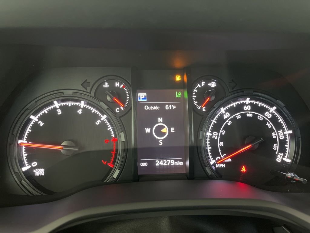 2020 Toyota 4Runner SR5 - Photo 8
