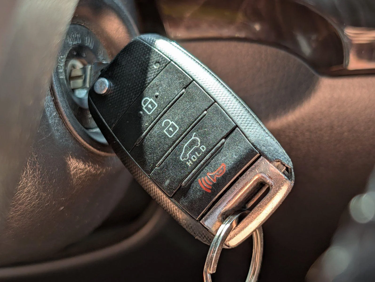 Used 2014 Bright Silver Kia LX image 22