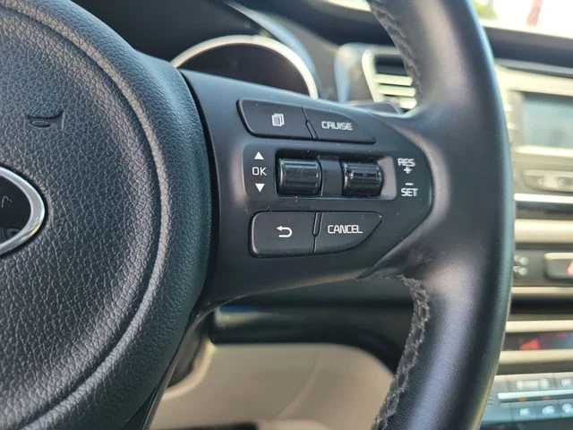 Used 2015 Silver Kia EX image 19