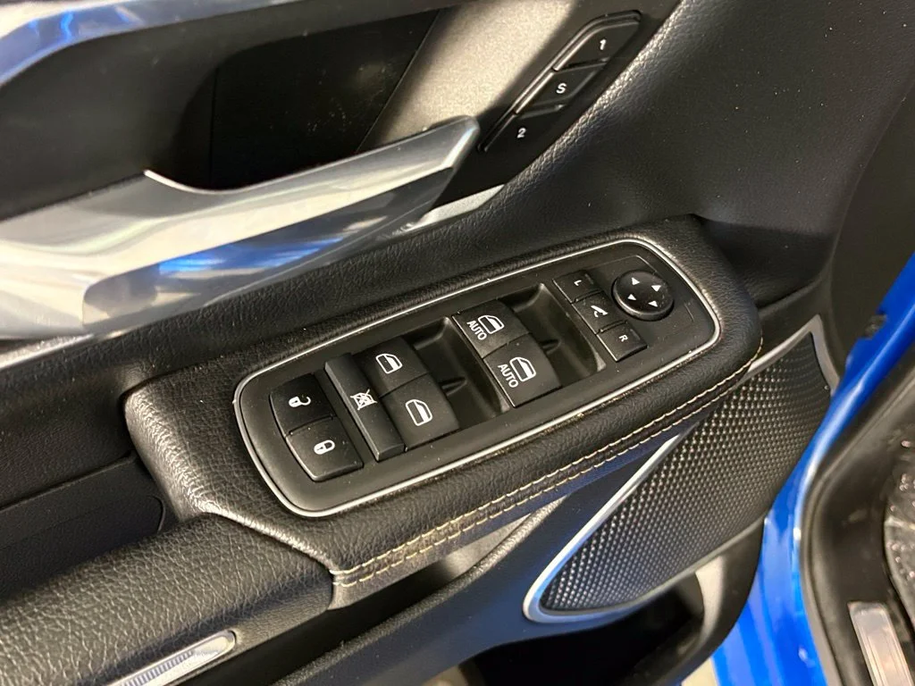 Used 2021 Blue Ram Laramie image 15
