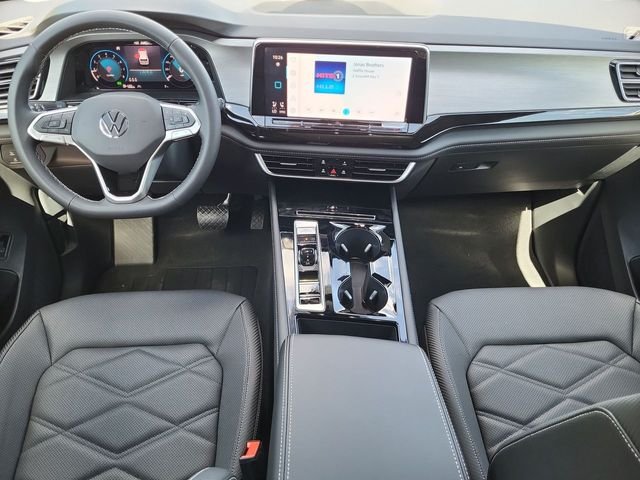 New 2026 Black Volkswagen 2.0T SE w/Technology image 14