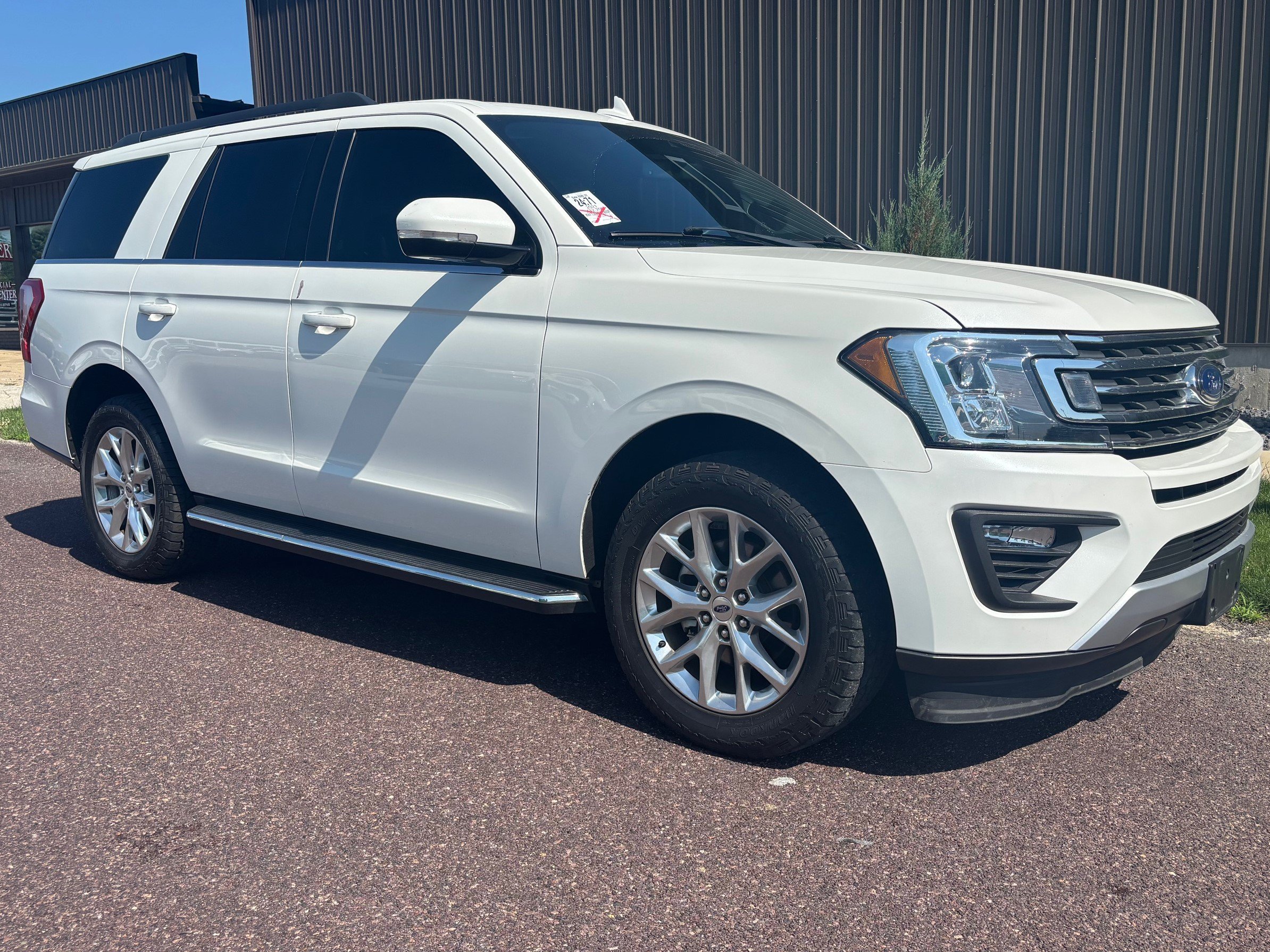 Used 2021 White Ford XLT image 3