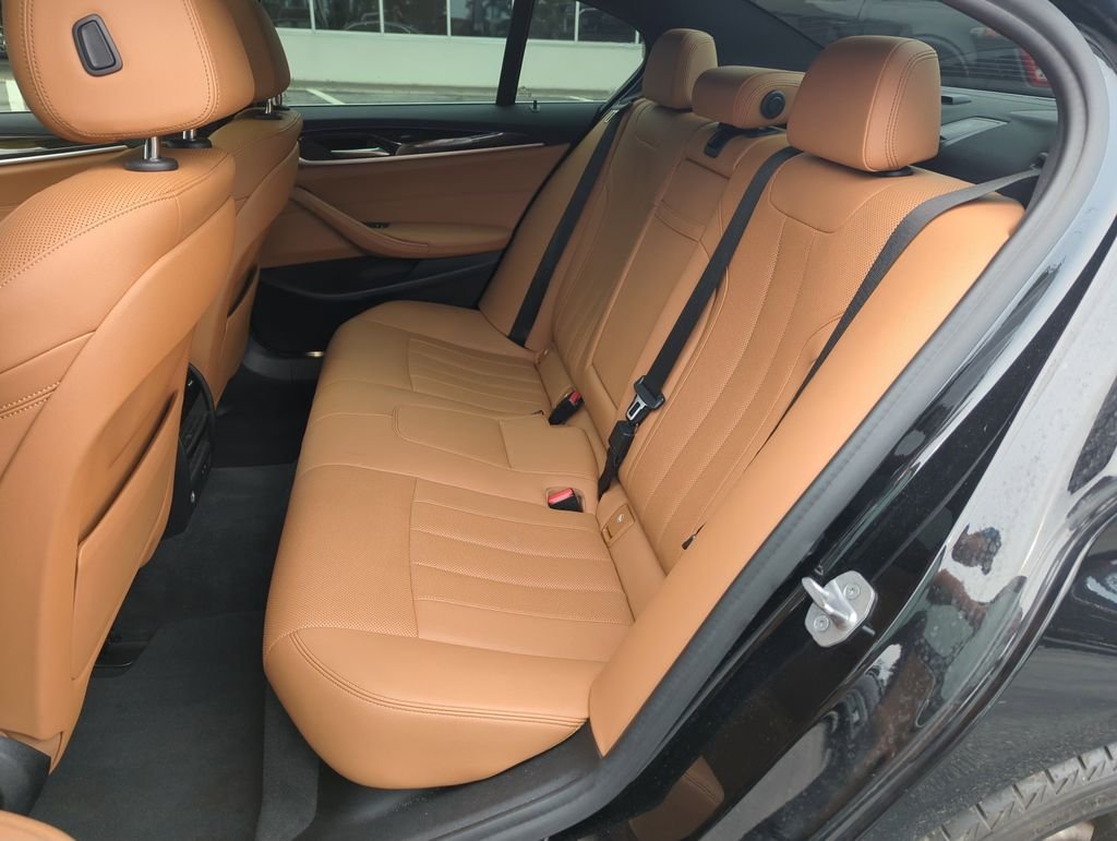 Used 2021 Black BMW 540i image 29