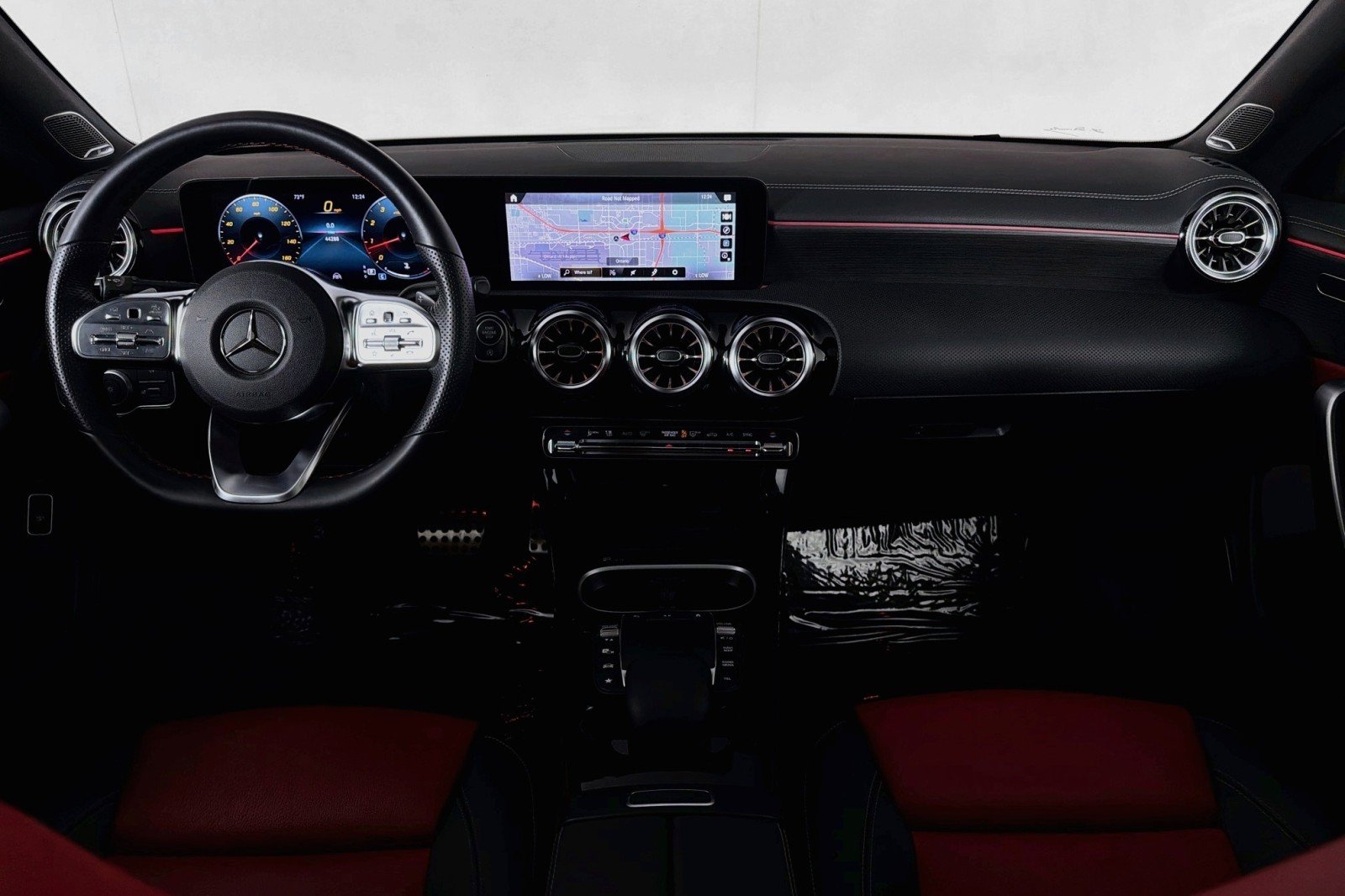 Certified Used 2023 Digital White Metallic Mercedes-Benz 250 image 5