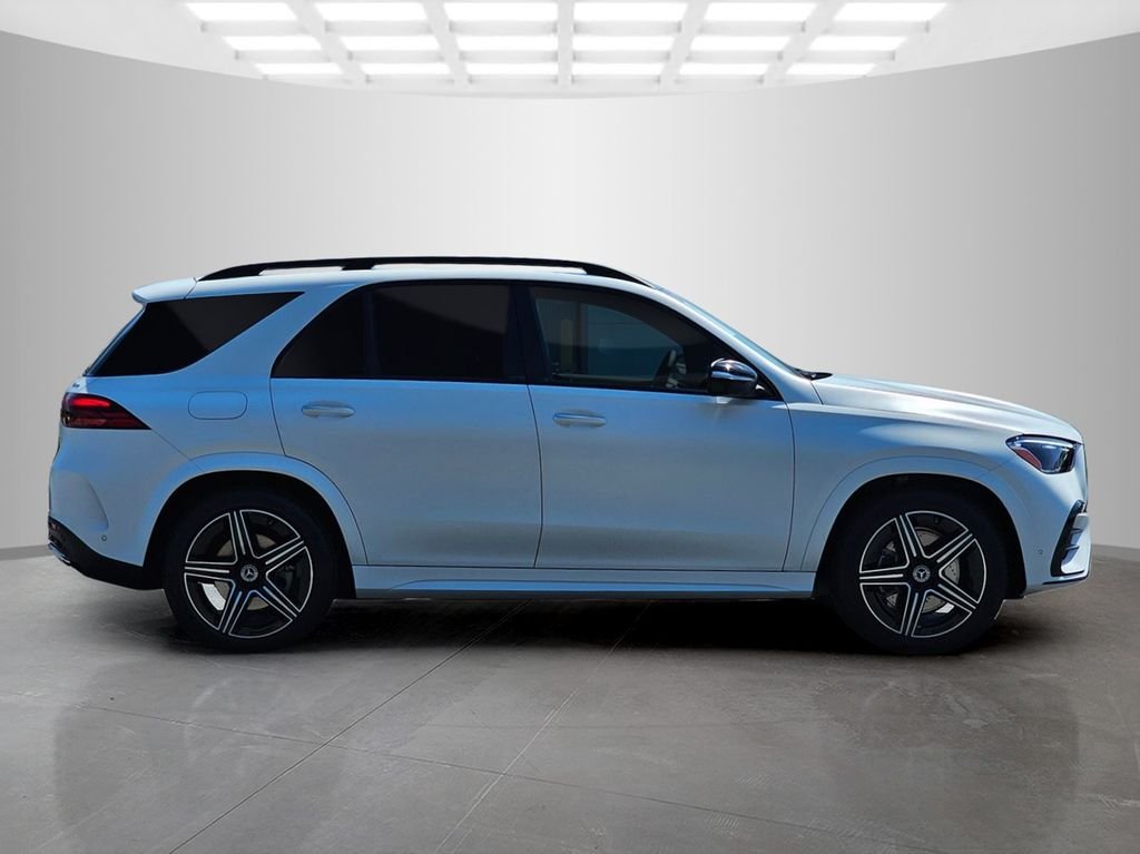 New 2026 MANUFAKTUR Moonlight White Magno Mercedes-Benz GLE 450 image 7