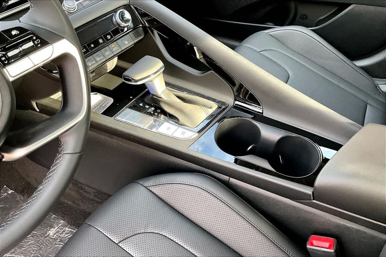 New 2026 Ecotronic Gray Hyundai Limited image 7